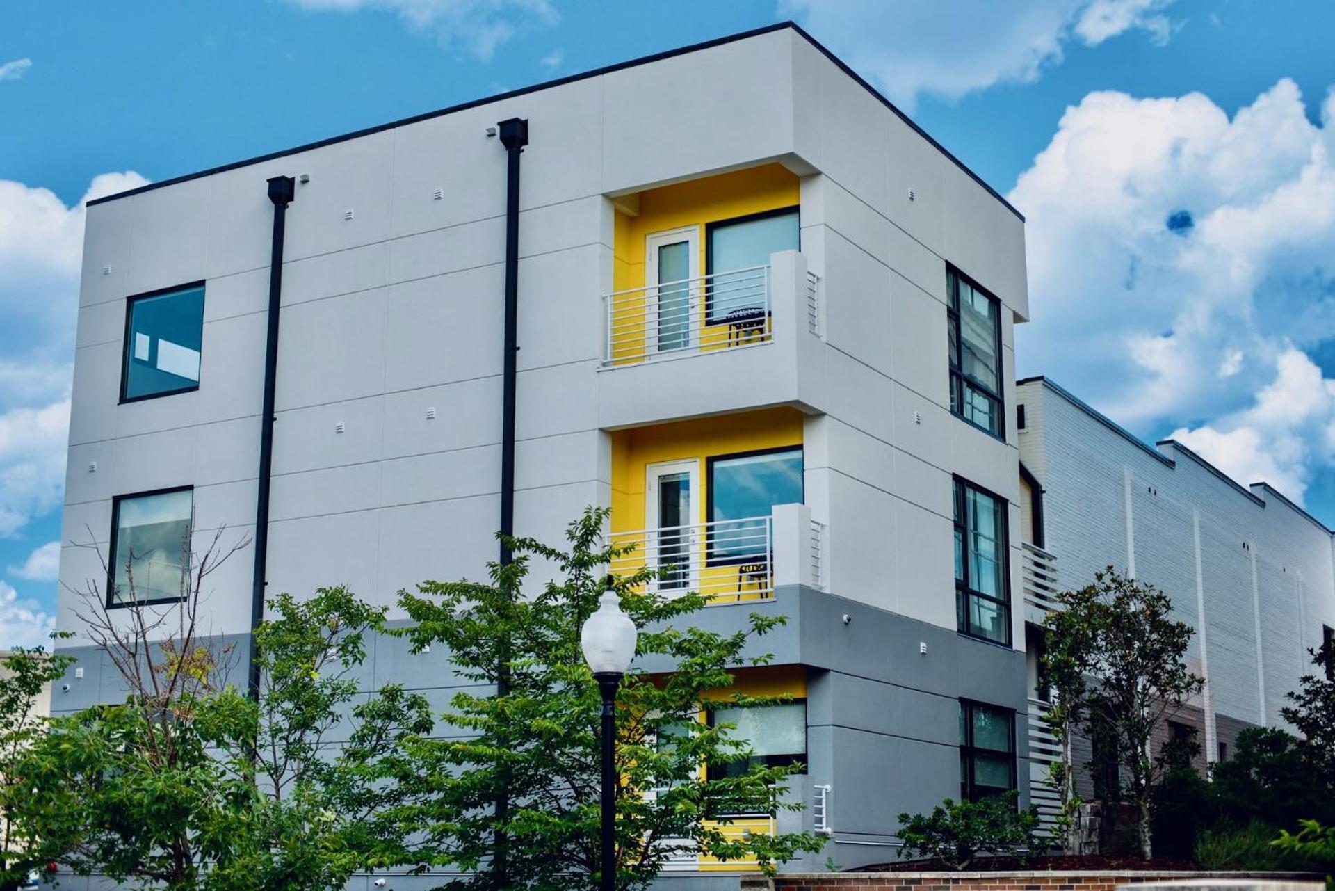 The Hive 302 King With Balcony Hotel Wilmington Exterior photo